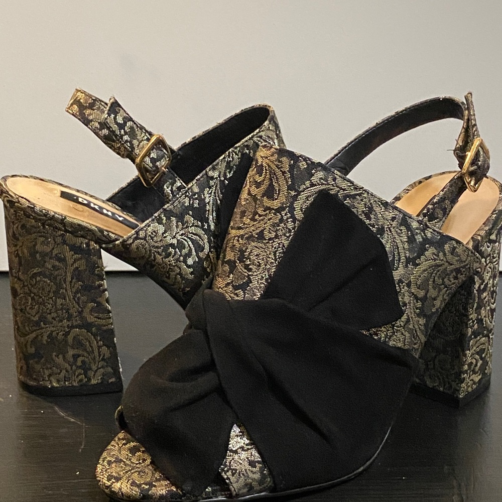 DKNY HOLIDAY SLING VELVET BOW